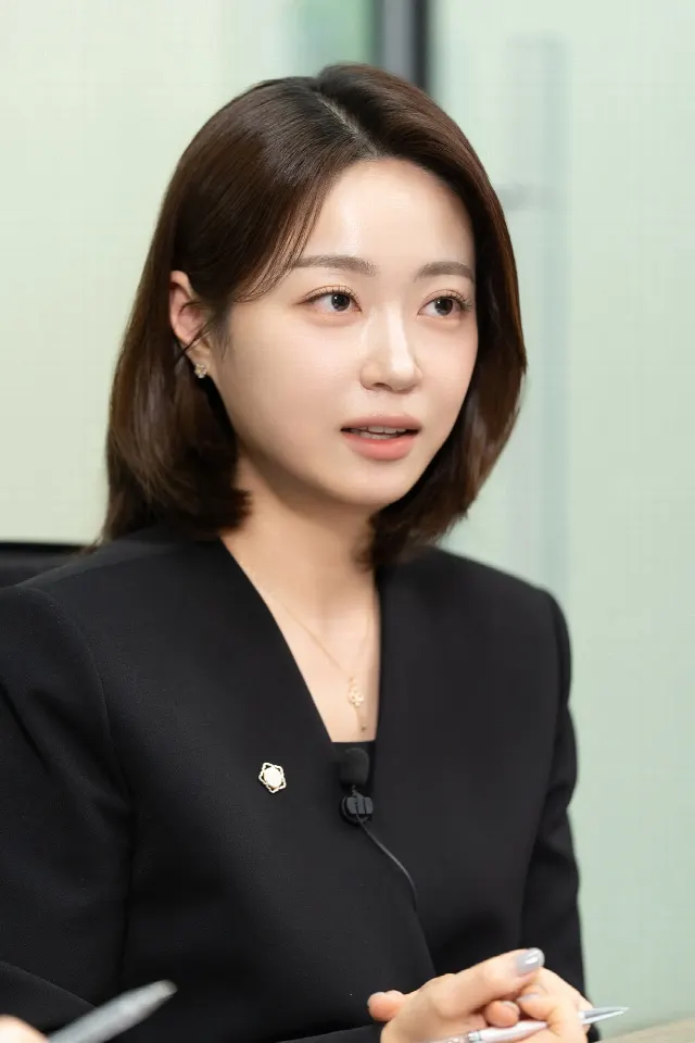 명예훼손 전문변호사 서지현 변호사 상담 모습